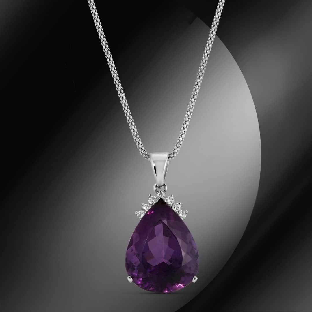 14K Gold 28.27cts Amethyst & 0.35cts Diamond Pendant: Retail: $9,360*****14K Gold Amethyst & Diamond Pendant*****Metal: 14K White Gold/ Total Wt.: 12.8g / Country Made US// Main Stone: Amethyst / Carat Total Wt.:28.27cts / Treatment: none / Color: Purple