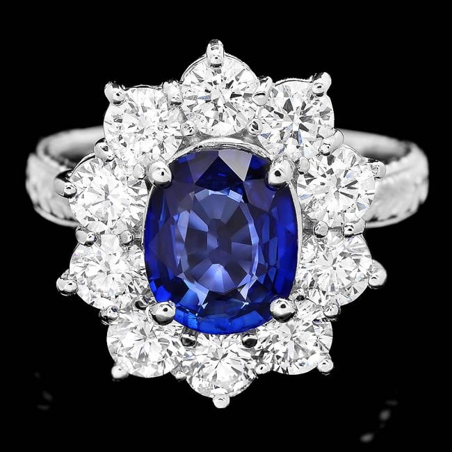 18k Gold 2.00ct Sapphire 2.00ct Diamond Ring: Retail: $15,900.00 ****** 18k Gold 2.00ct Sapphire 2.00ct Diamond Ring ****** Metal: 18k Solid White Gold / Size: 7 / Total Item Weight: 7.0 grams / Country Made: United States / / Main Stone: Sapphir