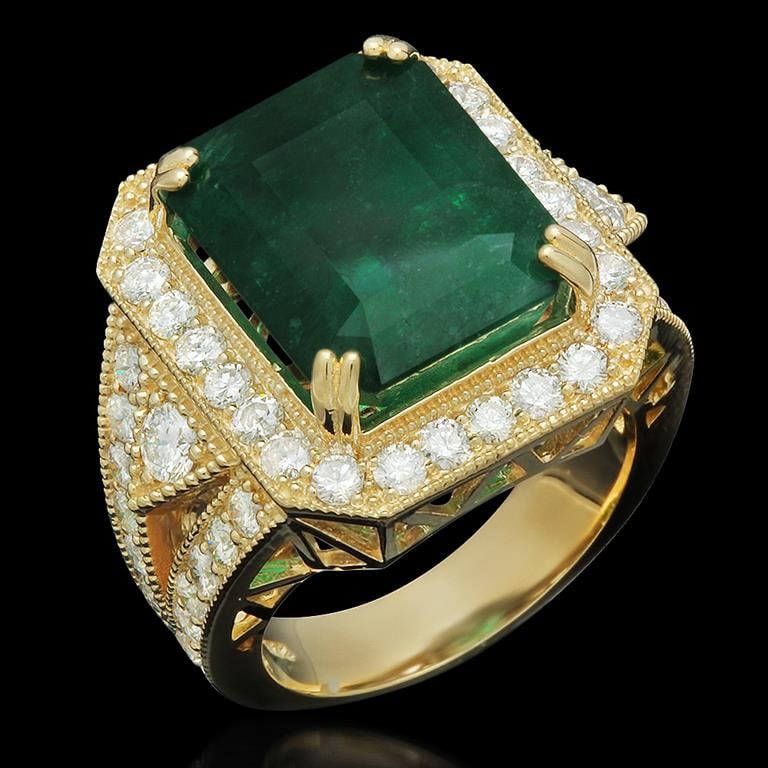 14K Gold 9.94ct Emerald 2.00ct Diamond Ring: Retail: $44,380.00 ******14K Gold Emerald &Diamond Ring ****** Metal: 14K Solid Yellow Gold / Total Item Weight: 14.2 grams / Country Made: United States / / Main Stone: Emerald/ Color: Very Light Blu