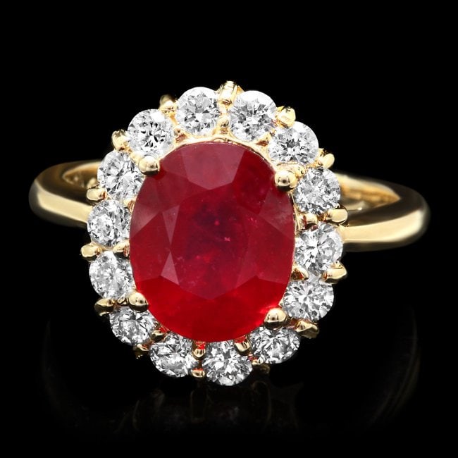14k Yellow Gold 4.00ct Ruby 0.90ct Diamond Ring: Retail: $6,200.00 ****** 14k Yellow Gold 4.00ct Ruby 0.90ct Diamond Ring ****** Metal: 14k Solid Yellow Gold / Size: 7.25 / Total Item Weight: 5.5 grams / Country Made: United States / / Main Stone: R