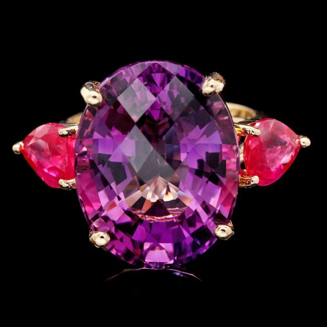 14k Yellow Gold 15.70ct Amethyst 2.45ct Ruby Ring: Retail: $6,750.00 ****** 14k Yellow Gold 15.70ct Amethyst 2.45ct Ruby Ring ****** Metal: 14k Solid Yellow Gold / Size: 6.5 / Total Item Weight: 9.0 grams / Country Made: United States / / Main Stone: 