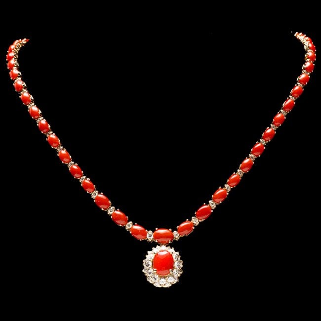 14k Gold 20.8ct Coral 2.70ct Diamond Necklace: Retail: $26,500.00 ****** 14k Gold 20.8ct Coral 2.70ct Diamond Necklace ****** Metal: 14k Solid Yellow Gold / Size: 17 / Total Item Weight: 22.5 grams / Country Made: United States / / Main Stone: