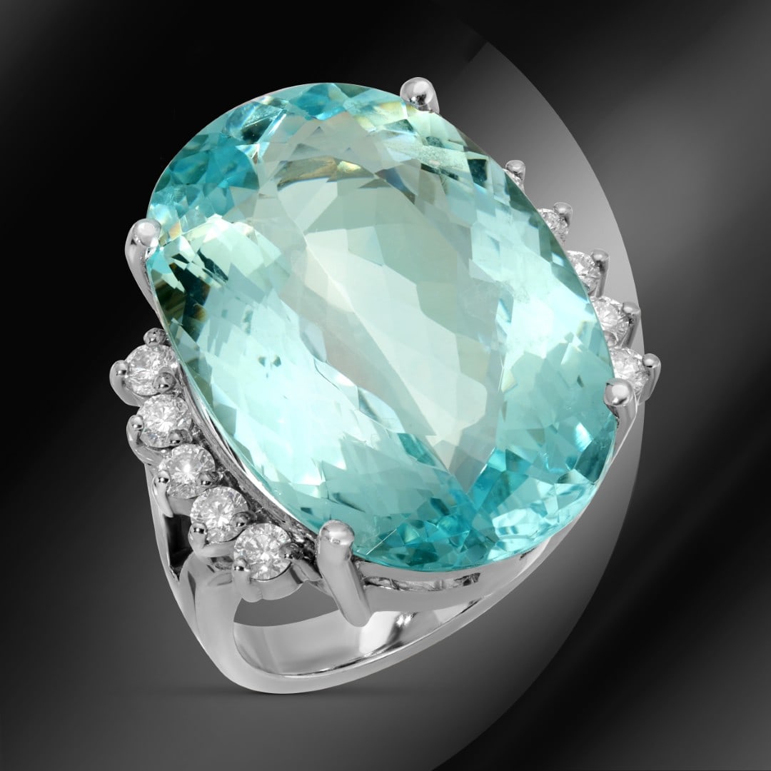 14K Gold 20.96cts Aquamarine & 0.50cts Diamond Ring: Retail: $18,390*****14K Gold Aquamarine & Diamond Ring*****Metal: 14K White Gold/ Total Wt.: 12.3g / Country Made US// Size 7 / Main Stone: Aquamarine / Carat Total Wt.: 20.96cts / Treatment: none / C