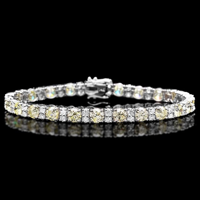 18k White Gold 12.5ct Diamond Bracelet: Retail: $42,100.00 ****** 18k White Gold 12.5ct Diamond Bracelet ****** Metal: 18k Solid White Gold / Size: 7.5 / Total Item Weight: 13.5 grams / Country Made: United States / / Main Stone: Diamond / 