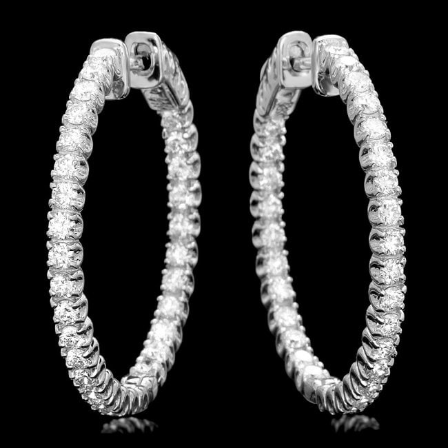 14k White Gold 1.90ct Diamond Earrings: Retail: $8,500.00 ****** 14k White Gold 1.90ct Diamond Earrings ****** Metal: 14k Solid White Gold / Total Item Weight: 7.5 grams / Country Made: United States / / Main Stone: Diamond / Color: White /