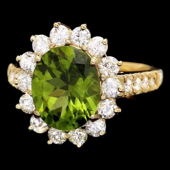 14k Gold 3.50ct Peridot 1.30ct Diamond Ring: Retail: $8,300.00 ****** 14k Gold 3.50ct Peridot 1.30ct Diamond Ring ****** Metal: 14k Solid Yellow Gold / Size: 6.75 / Total Item Weight: 6.0 grams / Country Made: United States / / Main Stone: Perid