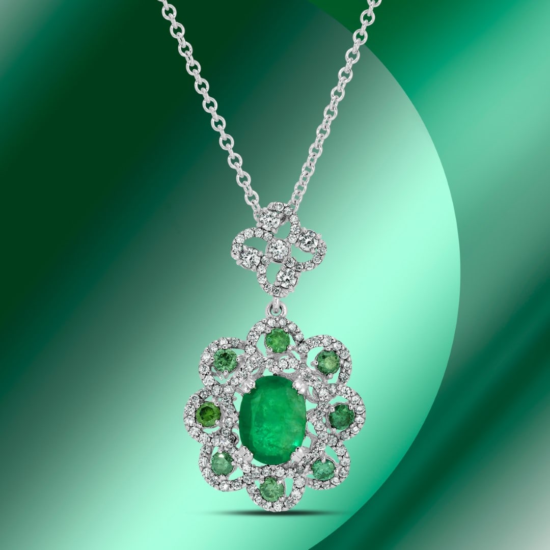 14k Gold 1.52ctc Emerald & 1.32ctc Diamond Pendant: Retail: $11,457*****14K Gold Emerald & Diamond Pendant*****Metal: 14K White Gold/ Total Wt.:6.8g / Country Made US// Main Stone: Emerald / Carat Total Wt.: 1.52cts / Treatment: None/ Color: Green / Cu