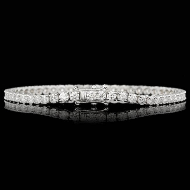 18k White Gold 6.50ct Diamond Bracelet: Retail: $39,500.00 ****** 18k White Gold 6.50ct Diamond Bracelet ****** Metal: 18k Solid White Gold / Size: 7 / Total Item Weight: 10.8 grams / Country Made: United States / / Main Stone: Diamond / Co