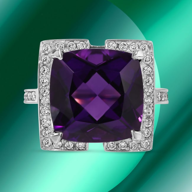 14k Gold 16.00ct Amethyst 0.70ct Diamond Ring: Retail: $10,124.00 ****** 14k Gold 16.00ct Amethyst 0.70ct Diamond Ring ****** Metal: 14k Solid White Gold / Size: 7 / Total Item Weight: 19.7 grams / Country Made: USA / / Main Stone: Amethyst / Colo