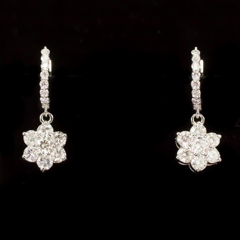14k Gold 3.40ct Diamond Earrings: Retail: $14,535.00 ******14k Gold Diamond Earrings ****** Metal: 14k Solid White Gold / Total Item Weight: 6.8 grams / Country Made: United States / / Main Stone: Diamond / Carat Total Weight: 3.40 / 