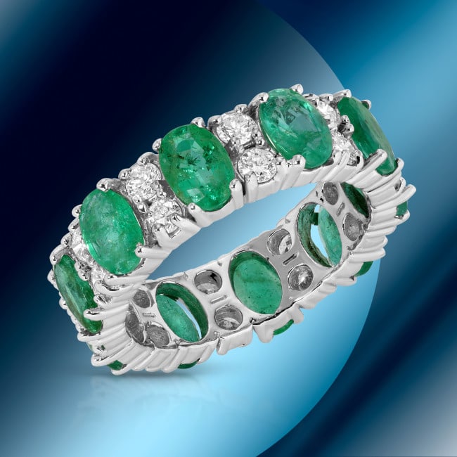 14k Gold 4.26ct Emerald 1.80ct Diamond Eternity Ring: Retail: $14,627.00 ****** 14k Gold 4.26ct Emerald 1.80ct Diamond Eternity Ring ****** Metal: 14k Solid White Gold / Size: 6.75 / Total Item Weight: 5.4 grams / Country Made: USA / / Main Stone: Emeral