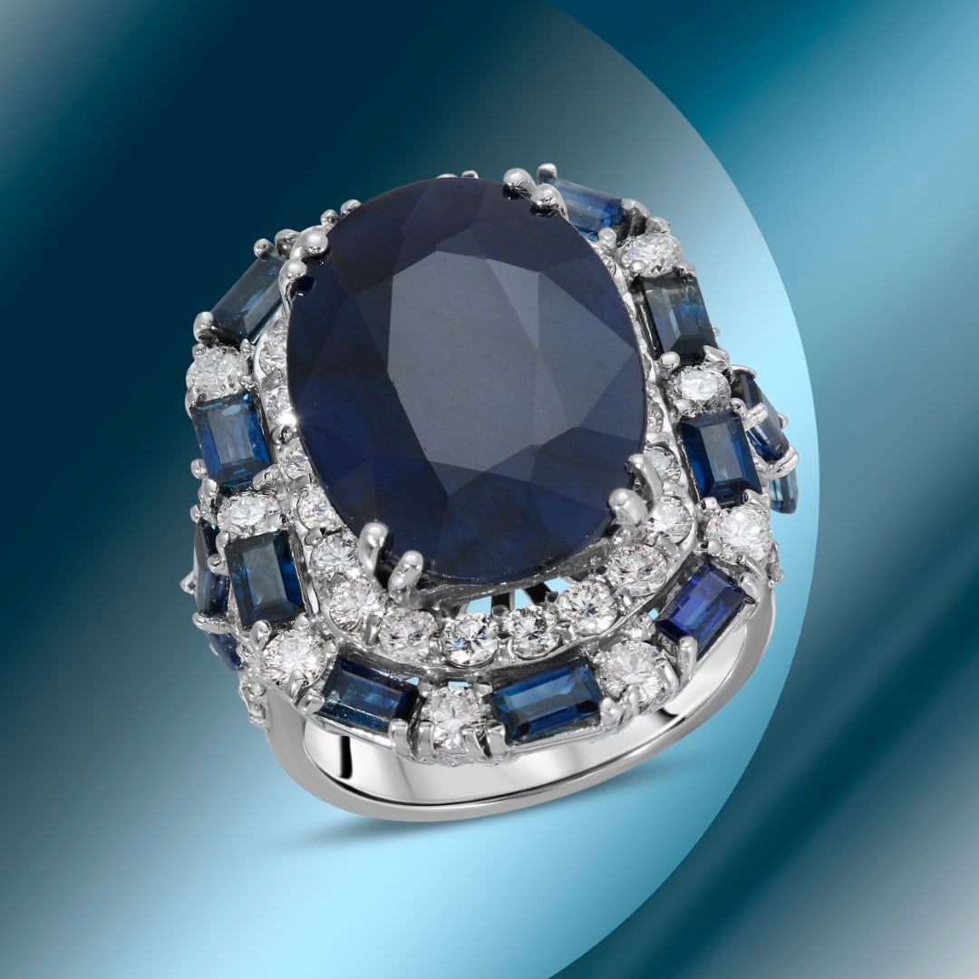 14K Gold 16.44cts Sapphire & 2.78cts Diamond Ring: Retail: $19,322***** 14K Gold 16.44cts Sapphire & 2.78cts Diamond Ring****** Metal: 14K White Gold/ Total Wt.: 15.6g/ Country Made USA// Main Stone: Sapphire/ Carat Total Wt: 16.44cts / Treatment: Hea