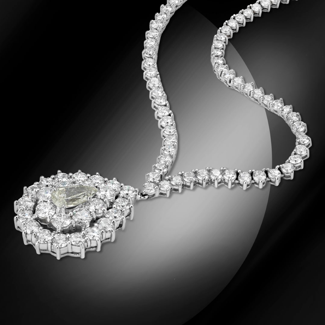 18K Gold 14.86cts Diamond Necklace: Retail: $102,875***** 18K Gold 14.86cts Diamond Necklace****** Metal: 18K White Gold/ Total Wt.: NA / Country Made USA// Main Stone: Diamond / Carat Total Wt: 1.00ct / Treatment: None / Color: None / 