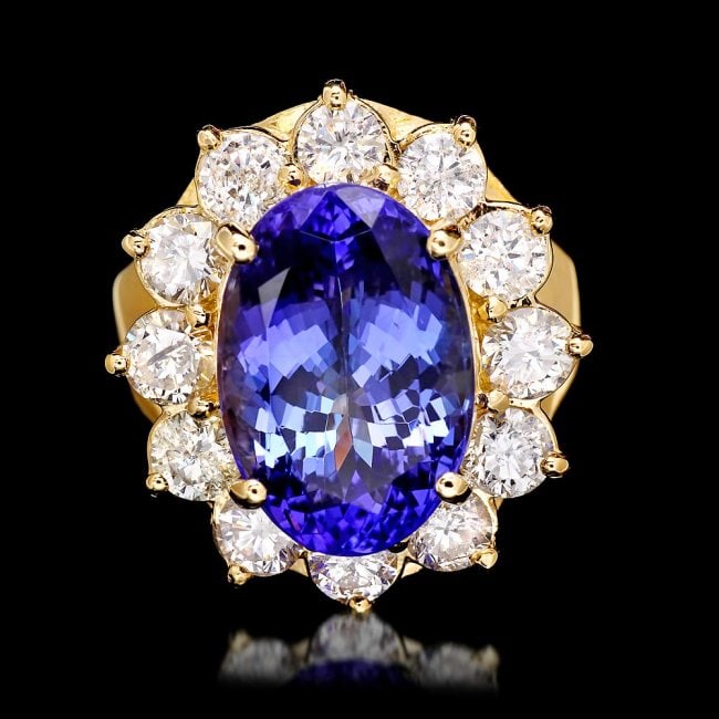 14k Gold 7.40ct Tanzanite 2.20ct Diamond Ring: Retail: $26,700.00 ****** 14k Gold 7.40ct Tanzanite 2.20ct Diamond Ring ****** Metal: 14k Solid Yellow Gold / Size: 7.25 / Total Item Weight: 10.5 grams / Country Made: United States / / Main Stone: T