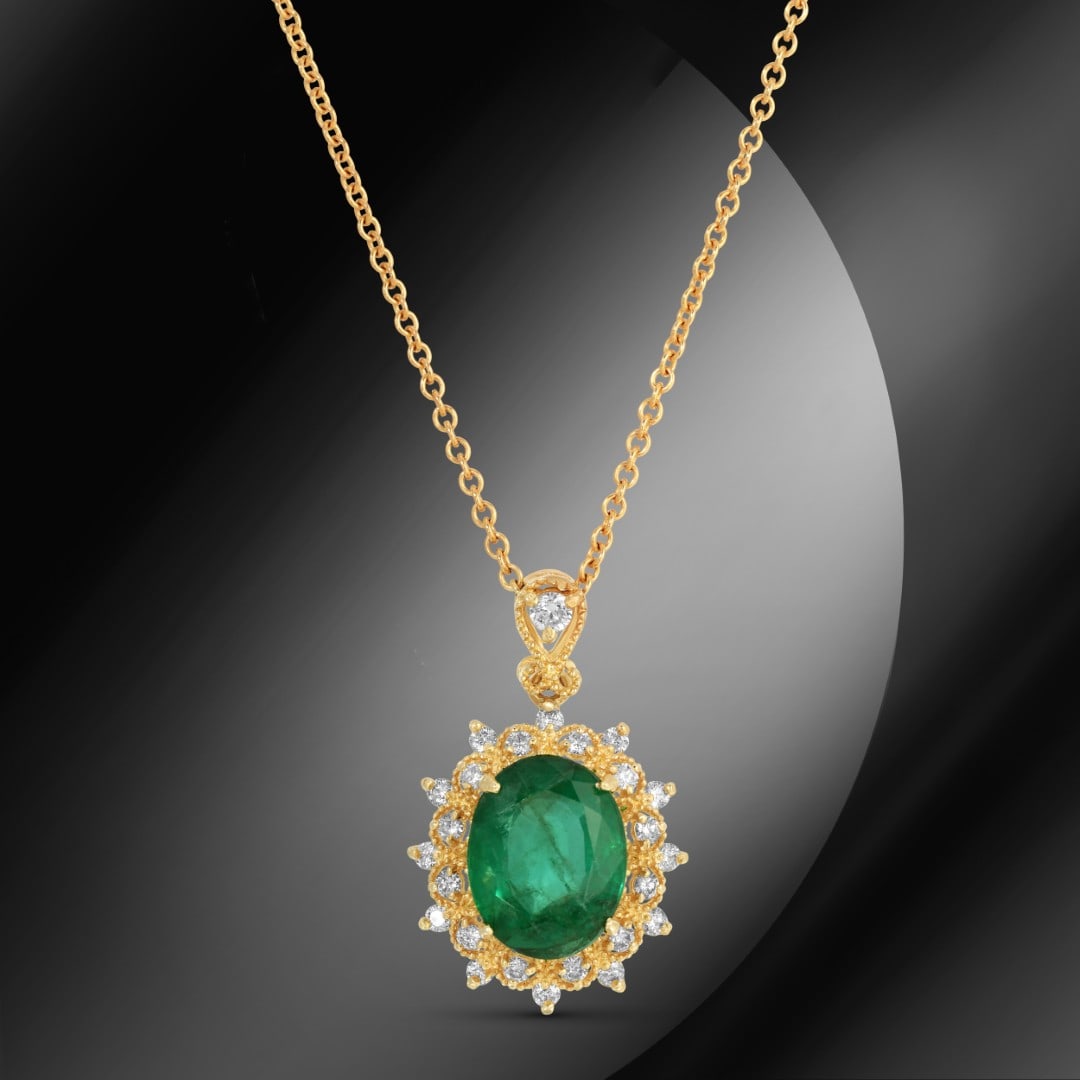 14K Gold 3.80cts Emerald & 0.40cts Diamond Pendant: Retail: $9,680*****14K Gold Emerald & Diamond Pendant*****Metal: 14K Yellow Gold/ Total Wt.: 6.4g / Country Made US// Main Stone: Emerald / Carat Total Wt.:3.80cts / Treatment: none / Color: Green /