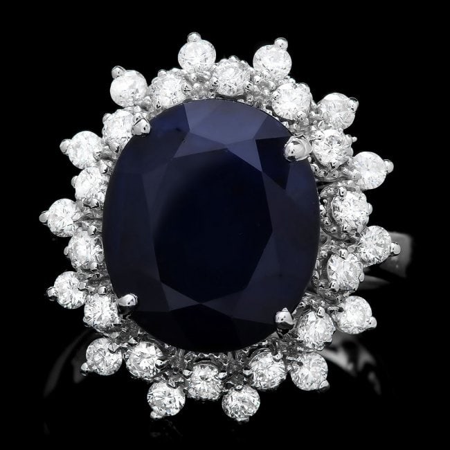 14k Gold 6.50ct Sapphire 0.85ct Diamond Ring: Retail: $6,400.00 ****** 14k Gold 6.50ct Sapphire 0.85ct Diamond Ring ****** Metal: 14k Solid White Gold / Size: 7 / Total Item Weight: 5.5 grams / Country Made: United States / / Main Stone: Sapphire