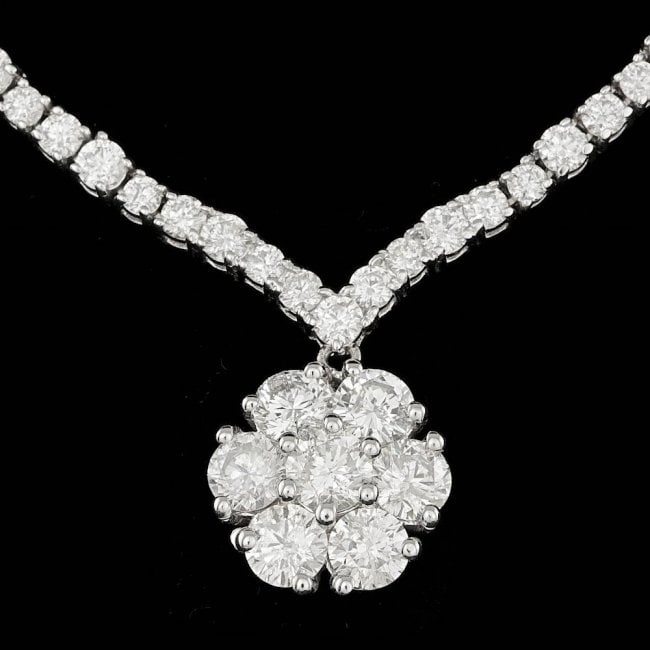 18k White Gold 11.2ct Diamond Necklace: Retail: $68,700.00 ****** 18k White Gold 11.2ct Diamond Necklace ****** Metal: 18k Solid White Gold / Size: 16 / Total Item Weight: 20.2 grams / Country Made: United States / / Main Stone: Diamond / C