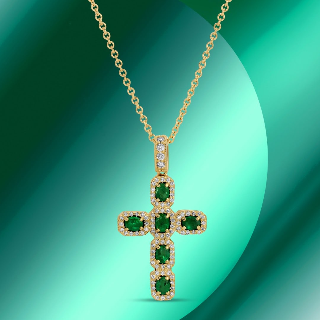 14K Gold 0.98cts Emerald & 0.40cts Diamond Pendant: Retail: $5,744*****14K Gold Emerald & Diamond Pendant*****Metal: 14K Yellow Gold/ Total Wt.: 5.9g / Country Made US// Main Stone: Emerald / Carat Total Wt.: 0.98cts / Treatment: none / Color: Green / 