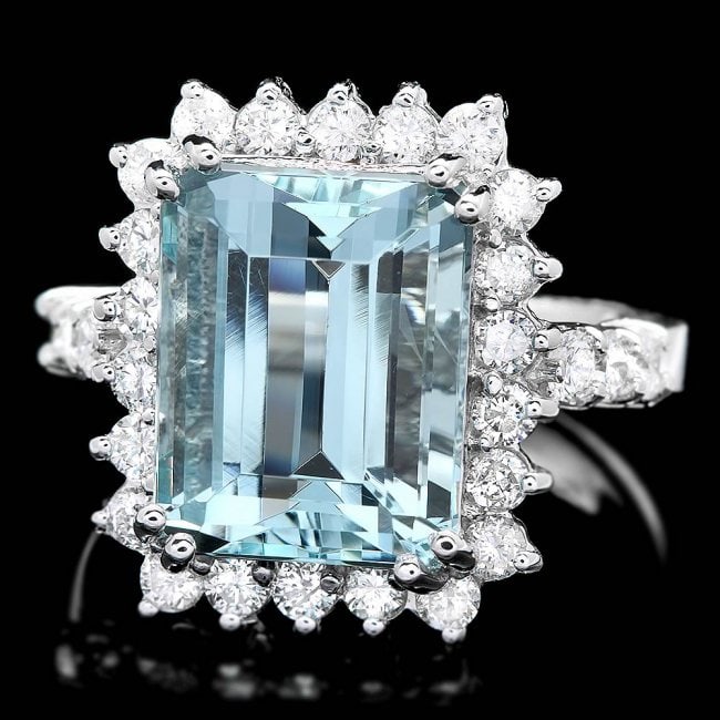 14k Gold 6.50ct Aquamarine 1.00ct Diamond Ring: Retail: $9,750.00 ****** 14k Gold 6.50ct Aquamarine 1.00ct Diamond Ring ****** Metal: 14k Solid White Gold / Size: 7 / Total Item Weight: 7.0 grams / Country Made: United States / / Main Stone: Aquama
