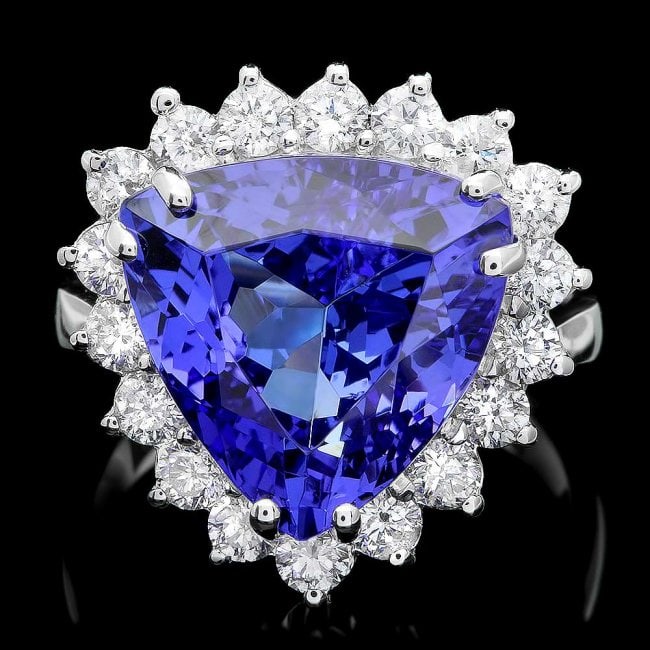 18k Gold 10.00ct Tanzanite 1.10ct Diamond Ring: Retail: $28,740.00 ****** 18k Gold 10.00ct Tanzanite 1.10ct Diamond Ring ****** Metal: 18k Solid White Gold / Size: 6.75 / Total Item Weight: 8.0 grams / Country Made: United States / / Main Stone: Ta