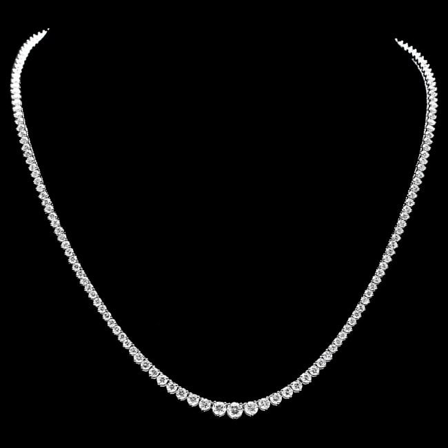 18k White Gold 9.00ct Diamond Necklace: Retail: $46,800.00 ****** 18k White Gold 9.00ct Diamond Necklace ****** Metal: 18k Solid White Gold / Size: 16.5 / Total Item Weight: 14.5 grams / Country Made: United States / / Main Stone: Diamond /