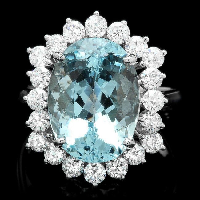 14k Gold 6.70ct Aquamarine 1.40ct Diamond Ring: Retail: $12,400.00 ****** 14k Gold 6.70ct Aquamarine 1.40ct Diamond Ring ****** Metal: 14k Solid White Gold / Size: 7 / Total Item Weight: 6.0 grams / Country Made: United States / / Main Stone: Aquam