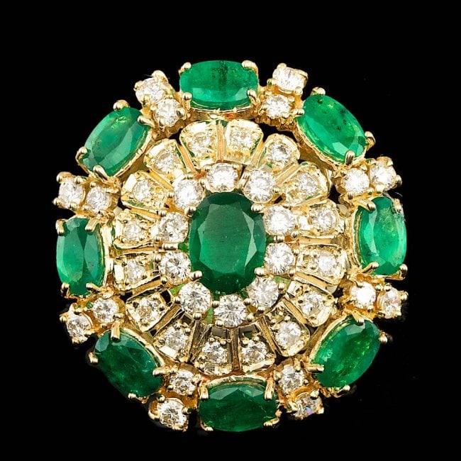 14k Gold 5.00ct Emerald 2.00ct Diamond Ring: Retail: $18,900.00 ****** 14k Gold 5.00ct Emerald 2.00ct Diamond Ring ****** Metal: 14k Solid Yellow Gold / Size: 7 / Total Item Weight: 16.0 grams / Country Made: United States / / Main Stone: Emeral