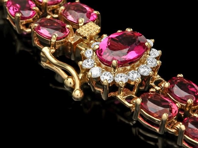 14k Gold 21ct Tourmaline 0.45ct Diamond Bracelet: Retail: $14,500.00 ****** 14k Gold 21ct Tourmaline 0.45ct Diamond Bracelet ****** Metal: 14k Solid Yellow Gold / Size: 7.25 / Total Item Weight: 18 grams / Country Made: United States / / Main Stone: 