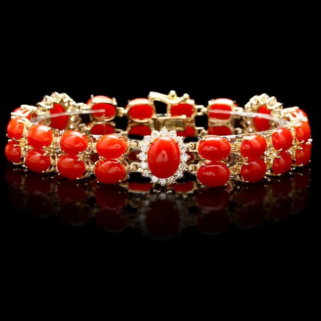 14k Gold 35ct Coral 1.70ct Diamond Bracelet: Retail: $17,500.00 ****** 14k Gold 35ct Coral 1.70ct Diamond Bracelet ****** Metal: 14k Solid Yellow Gold / Size: 7.5 / Total Item Weight: 25.5 grams / Country Made: United States / / Main Stone: Cora
