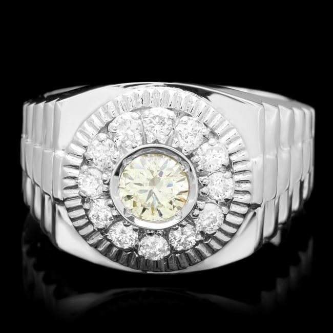 14k White Gold 1.05ct Diamond Ring: Retail: $9,450.00 ****** 14k White Gold 1.05ct Diamond Ring ****** Metal: 14k Solid White Gold / Size: 9.5 / Total Item Weight: 12.0 grams / Country Made: United States / / Main Stone: Diamond / Color