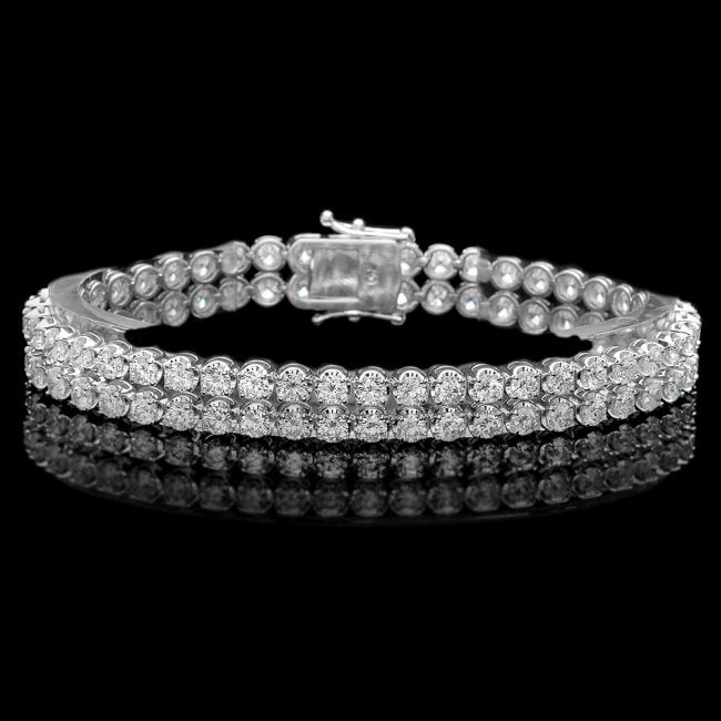 18k White Gold 10.80ct Diamond Bracelet: Retail: $26,000.00 ****** 18k White Gold 10.80ct Diamond Bracelet ****** Metal: 18k Solid White Gold / Size: 7 / Total Item Weight: 20.8 grams / / Main Stone: Diamond / Color: White / Carat Total Weig