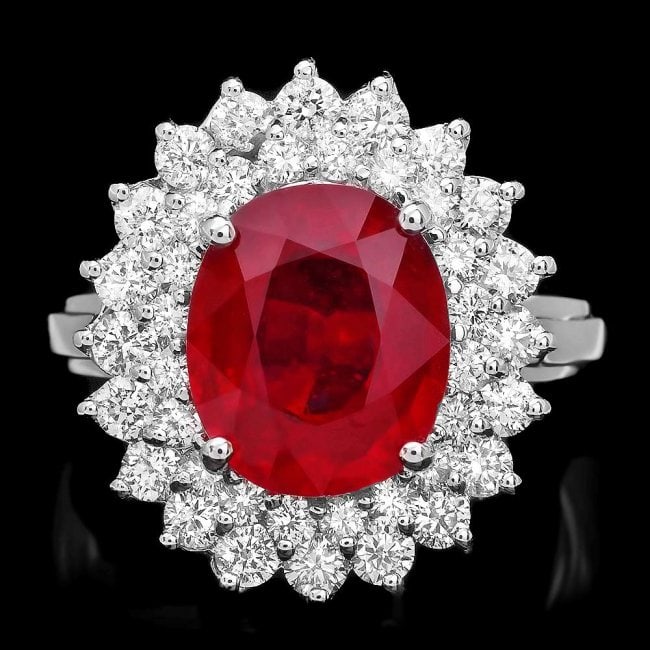 14k White Gold 4.50ct Ruby 1.40ct Diamond Ring: Retail: $11,700.00 ****** 14k White Gold 4.50ct Ruby 1.40ct Diamond Ring ****** Metal: 14k Solid White Gold / Size: 7.5 / Total Item Weight: 7 grams / Country Made: United States / / Main Stone: Ruby 