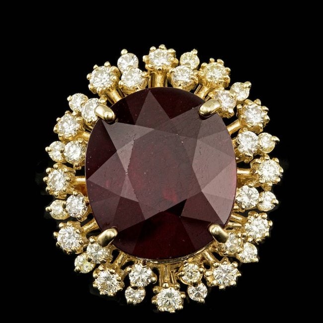 14k Yellow Gold 18.50ct Ruby 1.30ct Diamond Ring: Retail: $16,400.00 ****** 14k Yellow Gold 18.50ct Ruby 1.30ct Diamond Ring ****** Metal: 14k Solid Yellow Gold / Size: 6.5 / Total Item Weight: 10.5 grams / Country Made: United States / / Main Stone: