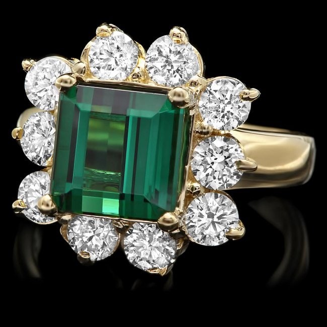 14k Gold 4ct Tourmaline 1.70ct Diamond Ring: Retail: $14,300.00 ****** 14k Gold 4ct Tourmaline 1.70ct Diamond Ring ****** Metal: 14k Solid Yellow Gold / Size: 7.75 / Total Item Weight: 7 grams / Country Made: United States / / Main Stone: Tourma