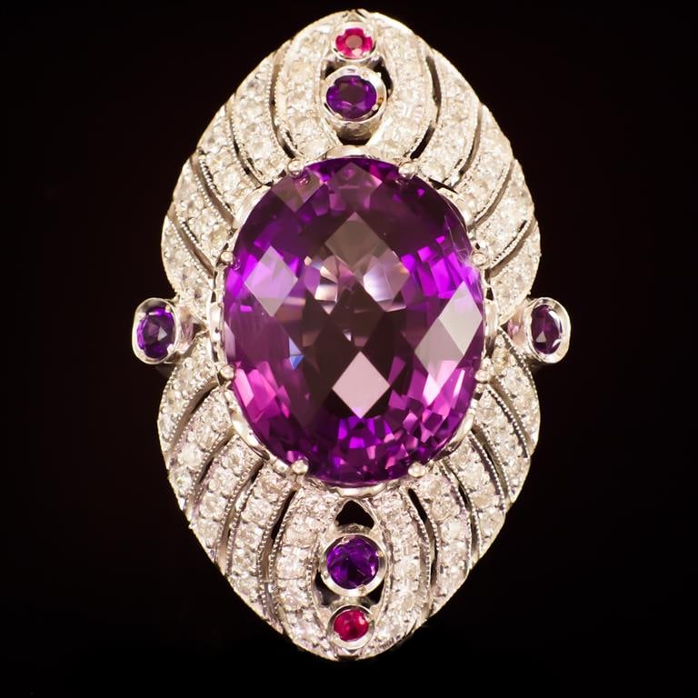 14K Gold 27.00ct Amethyst, 0.08ct Ruby 1.70ct Diamond Ring: Retail:$14,750.00******Amethyst, Ruby & Diamond Ring ****** Metal: 14K Solid White Gold / Total Item Weight: 18.6 grams / Country Made: United States / / Main Stone: Amethyst / Color: Purple / Carat T