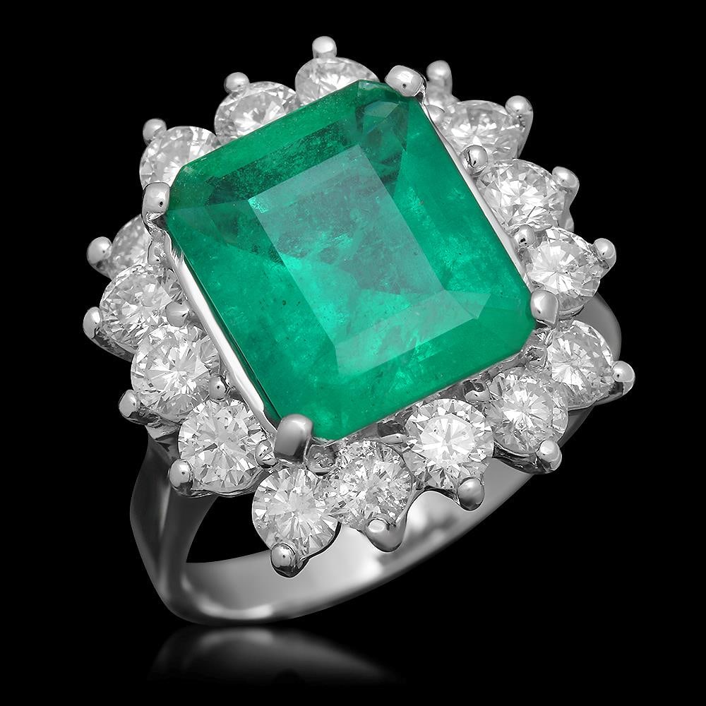 18K Gold 4.18 Emerald 2.00 Diamond Ring: Retail: $21,585.00 ****** 18K Gold 4.18 Emerald 2.00 Diamond Ring ****** Metal: 18K Solid Gold / Total Item Weight: 8.1 grams / Country Made: United States / / Main Stone: Emerald / Color: Green / Car