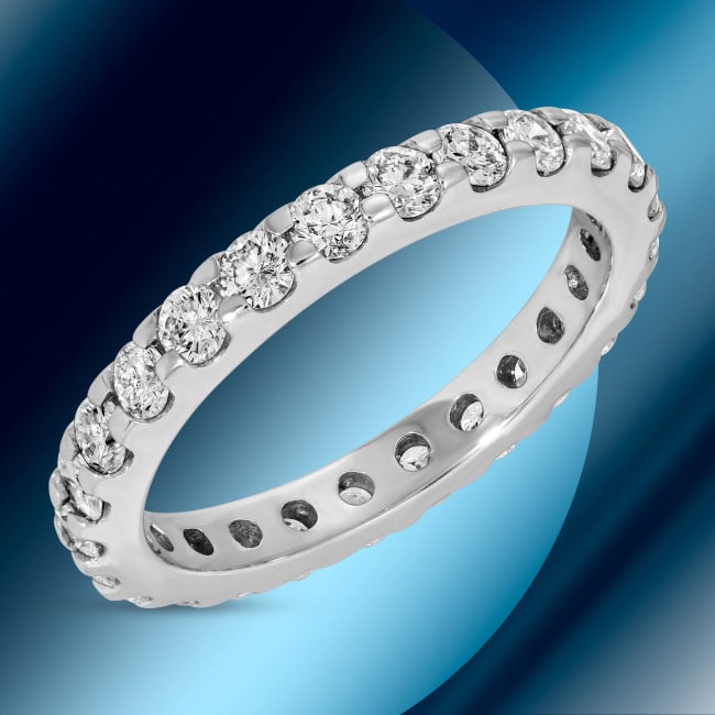 14k Gold 2.20ct Diamond Eternity Ring: Retail: $7,500.00 ****** 14k Gold 2.20ct Diamond Eternity Ring ****** Metal: 14k Solid White Gold / Size: 7 / Total Item Weight: 3.1 grams / Country Made: USA / / Main Stone: Diamond / Color: / Carat 