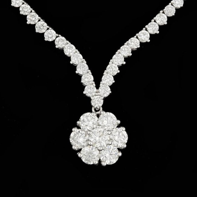 18k White Gold 10.2ct Diamond Necklace: Retail: $62,400.00 ****** 18k White Gold 10.2ct Diamond Necklace ****** Metal: 18k Solid White Gold / Size: 16 / Total Item Weight: 18.00 grams / Country Made: United States / / Main Stone: Diamond / 
