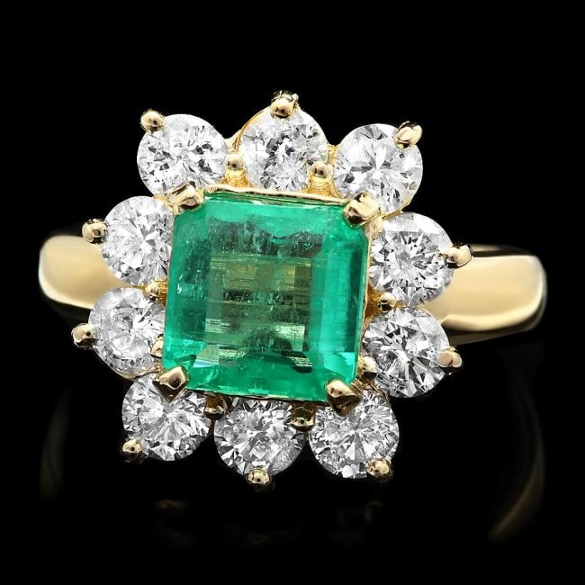 14k Gold 2.00ct Emerald 1.60ct Diamond Ring: Retail: $12,400.00 ****** 14k Gold 2.00ct Emerald 1.60ct Diamond Ring ****** Metal: 14k Solid Yellow Gold / Size: 7 / Total Item Weight: 6 grams / Country Made: United States / / Main Stone: Emerald /