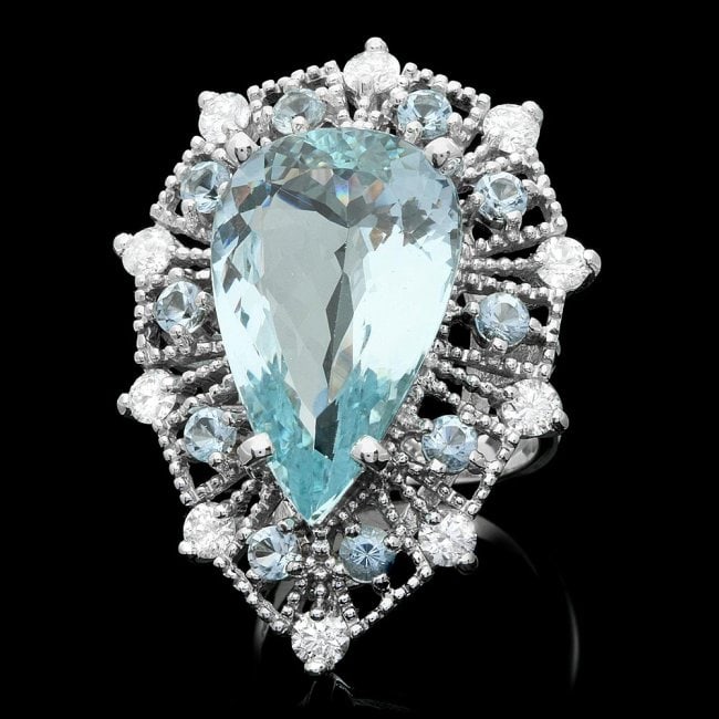 14k Gold 12.5ct Aquamarine 1.25ct Diamond Ring: Retail: $14,670.00 ****** 14k Gold 12.5ct Aquamarine 1.25ct Diamond Ring ****** Metal: 14k Solid White Gold / Total Item Weight: 14.0 grams / Country Made: United States / / Main Stone: Aquamarine / C