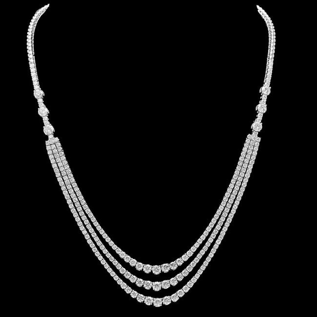 18k White Gold 12.90ct Diamond Necklace: Retail: $36,800.00 ****** 18k White Gold 12.90ct Diamond Necklace ****** Metal: 18k Solid White Gold / Size: 17 / Total Item Weight: 30.1 grams / / Main Stone: Diamond / Color: White / Carat Total Wei