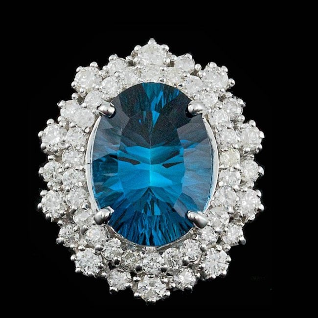 14k White Gold 7.00ct Topaz 1.50ct Diamond Ring: Retail: $11,600.00 ****** 14k White Gold 7.00ct Topaz 1.50ct Diamond Ring ****** Metal: 14k Solid White Gold / Size: 6.75 / Total Item Weight: 8.0 grams / Country Made: United States / / Main Stone: T