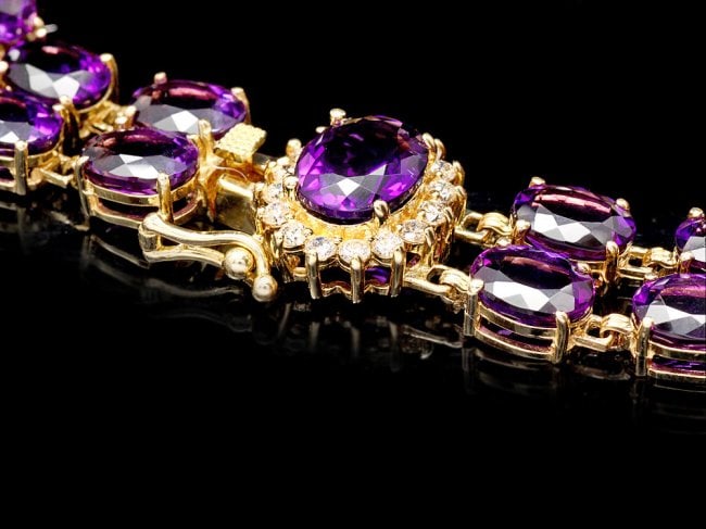 14k Gold 13ct Amethyst .55ct Diamond Bracelet: Retail: $13,640.00 ****** 14k Gold 13ct Amethyst .55ct Diamond Bracelet ****** Metal: 14k Solid Yellow Gold / Size: 7.5 / Total Item Weight: 25.5 grams / Country Made: United States / / Main Stone: Am