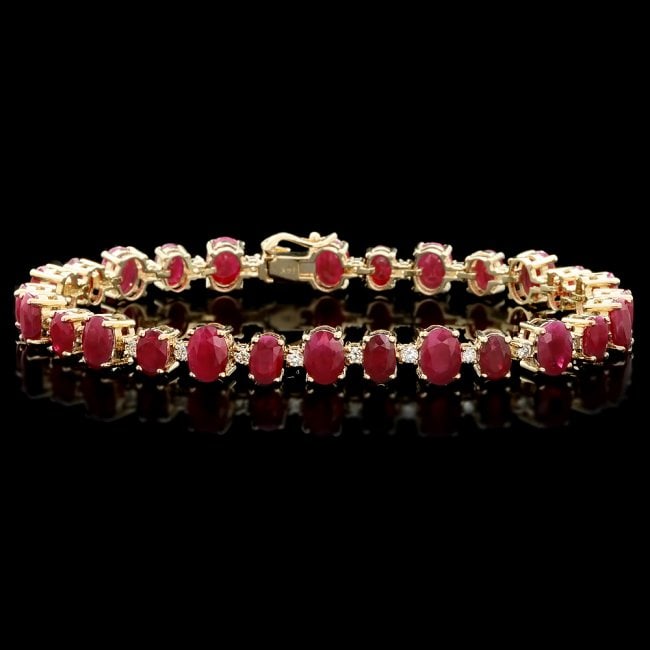 14k Gold 23.00ct Ruby 1.00ct Diamond Bracelet: Retail: $14,750.00 ****** 14k Gold 23.00ct Ruby 1.00ct Diamond Bracelet ****** Metal: 14k Solid Yellow Gold / Size: 7.75 / Total Item Weight: 19.5 grams / Country Made: United States / / Main Stone: R