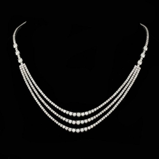 18k White Gold 12.60ct Diamond Necklace: Retail: $120,500.00 ****** 18k White Gold 12.60ct Diamond Necklace ****** Metal: 18k Solid White Gold / Size: 16.5 / Total Item Weight: 29.8 grams / Country Made: United States / / Main Stone: Diamond