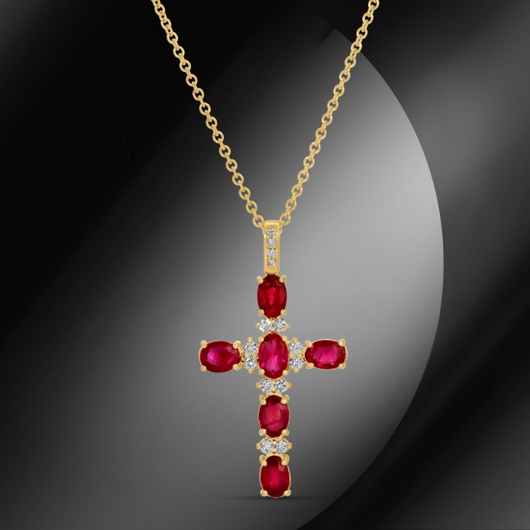 14K Gold 3.16cts Ruby & 0.28cts Diamond Pendant: Retail: $4,522*****14K Gold Ruby & Diamond Pendant*****Metal: 14K Yellow Gold/ Total Wt.: 6.3g / Country Made US// Main Stone: Ruby / Carat Total Wt.: 3.16cts / Treatment: None / Color: Red / Cut: Ver