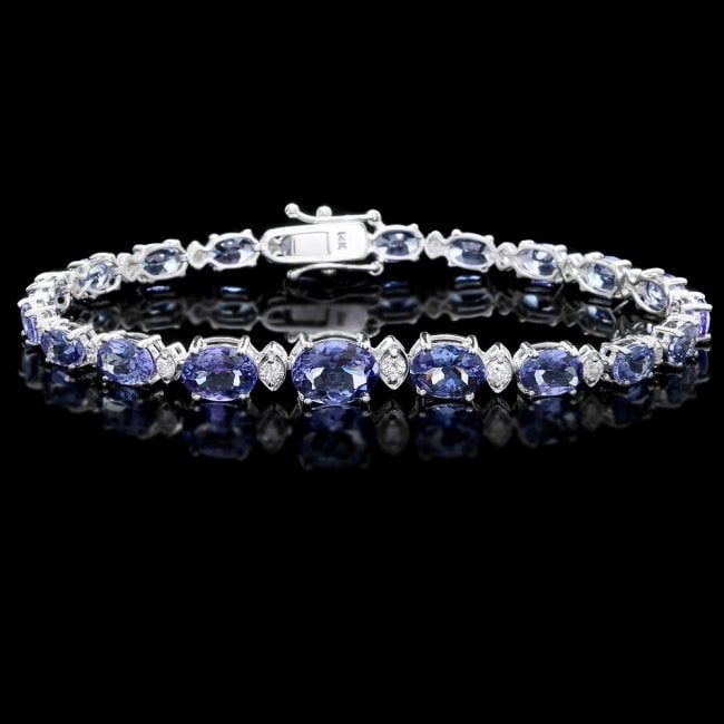 14k 12.50ct Tanzanite 0.80ct Diamond Bracelet: Retail: $9,500.00 ****** 14k 12.50ct Tanzanite 0.80ct Diamond Bracelet ****** Metal: 14k Solid White Gold / Size: 7 / Total Item Weight: 11.0 grams / Country Made: United States / / Main Stone: Tanzan