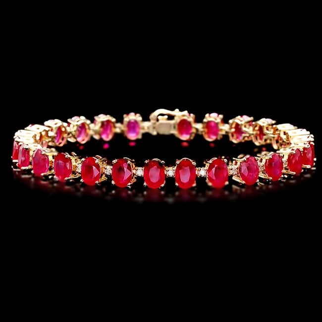 14k Gold 32.00ct Ruby 0.80ct Diamond Bracelet: Retail: $17,500.00 ****** 14k Gold 32.00ct Ruby 0.80ct Diamond Bracelet ****** Metal: 14k Solid Yellow Gold / Size: 8 / Total Item Weight: 22.0 grams / Country Made: United States / / Main Stone: Ruby