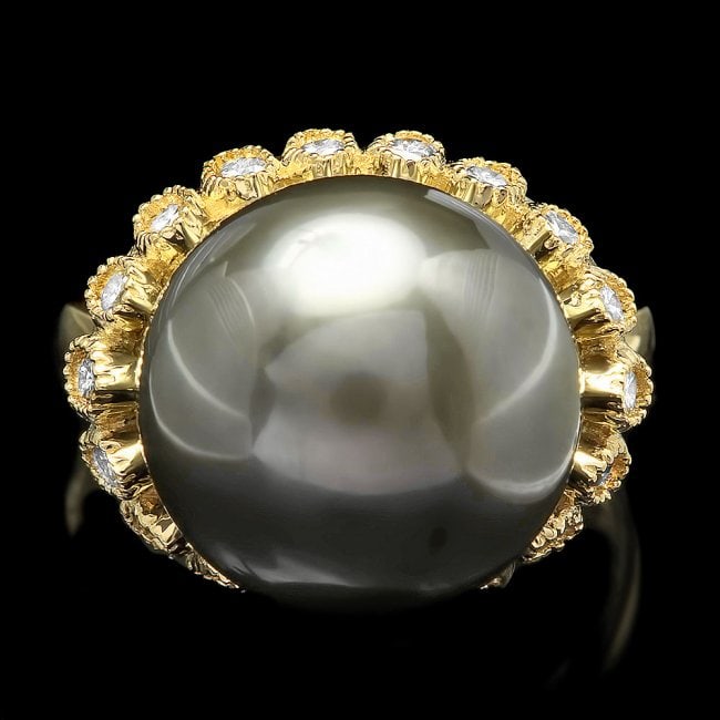 14k Gold 14 X 14mm Pearl 0.64ct Diamond Ring: Retail: $6,200.00 ****** 14k Gold 14 X 14mm Pearl 0.64ct Diamond Ring ****** Metal: 14k Solid Yellow Gold / Size: 7.75 / Total Item Weight: 8.9 grams / Country Made: United States / / Main Stone: Pear