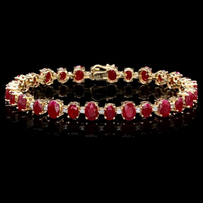 14k Gold 21.00ct Ruby 0.90ct Diamond Bracelet: Retail: $18,600.00 ****** 14k Gold 21.00ct Ruby 0.90ct Diamond Bracelet ****** Metal: 14k Solid Yellow Gold / Size: 7.75 / Total Item Weight: 19 grams / Country Made: United States / / Main Stone: Rub